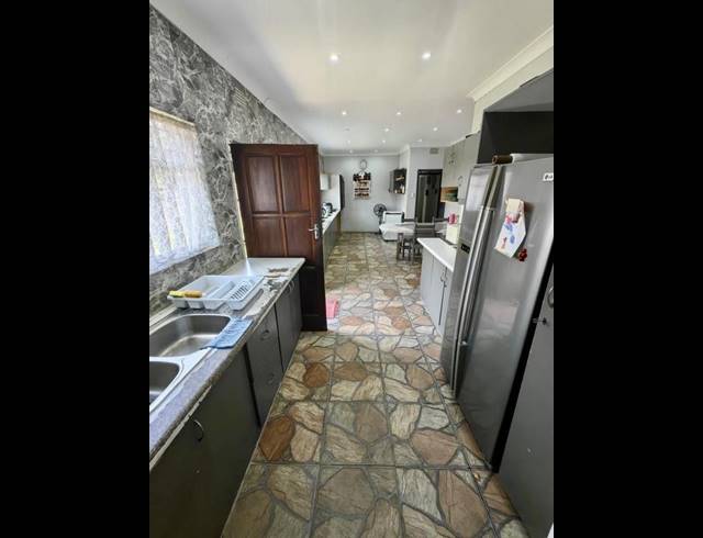 3 BEDROOM HOUSE FOR SALE IN VANDERBIJLPARK SE 1